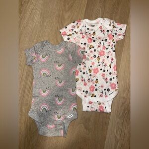 Gerber Gray and White Rainbow Floral Onesies 0-3m